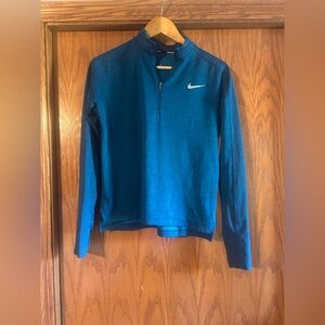 Nike Women’s teal 1/4 zip